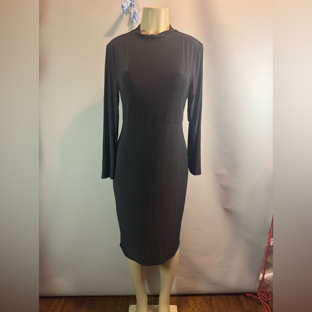 NWT Pretty Little Thing Black Slinky LongSleeve Back Cut Out Midi Dress Sz 16